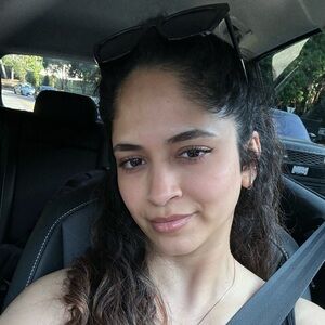 Meet your Posher, Sharon